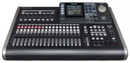 TASCAM DP-24SD цифровая 24-канальная портастудия. Запись на SD карты памяти.