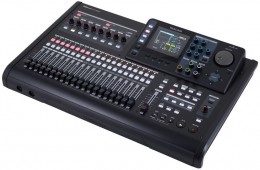 TASCAM DP-32SD цифровая 32-канальная портастудия. Запись на SD карты памяти.