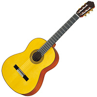 Yamaha GC42S  классическая гитара, верхняя дека массив европейской ели, 4/4, 6 струн, ручная работа