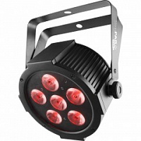 CHAUVET-DJ SlimPAR Q6 USB светодиодный прожектор направленного света типа LED PAR 6x4Вт RGBA c DMX, D-Fi и ИК управлением.