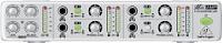 Behringer AMP800  Компактный четырехканальный усилитель для восьми подключаемых стереонаушников